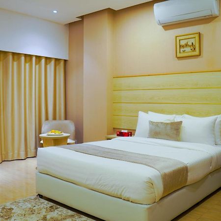 Hotel Grand Vistana Dhaka Esterno foto