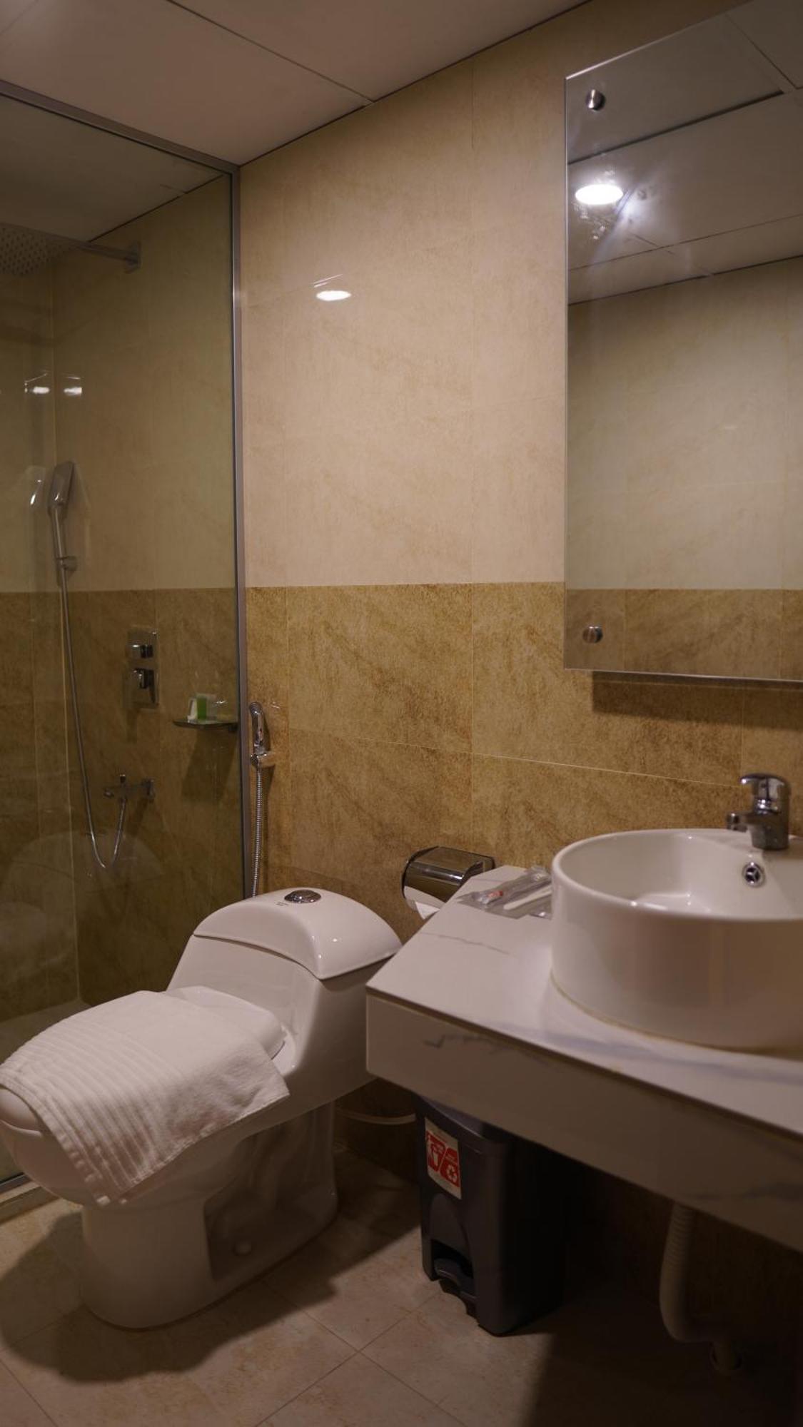 Hotel Grand Vistana Dhaka Esterno foto