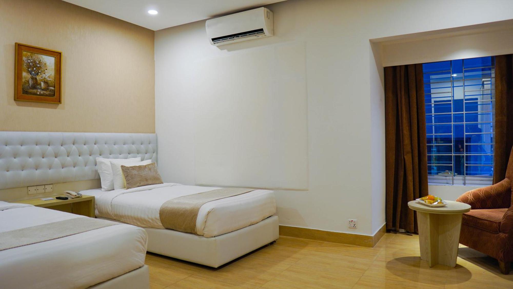Hotel Grand Vistana Dhaka Esterno foto