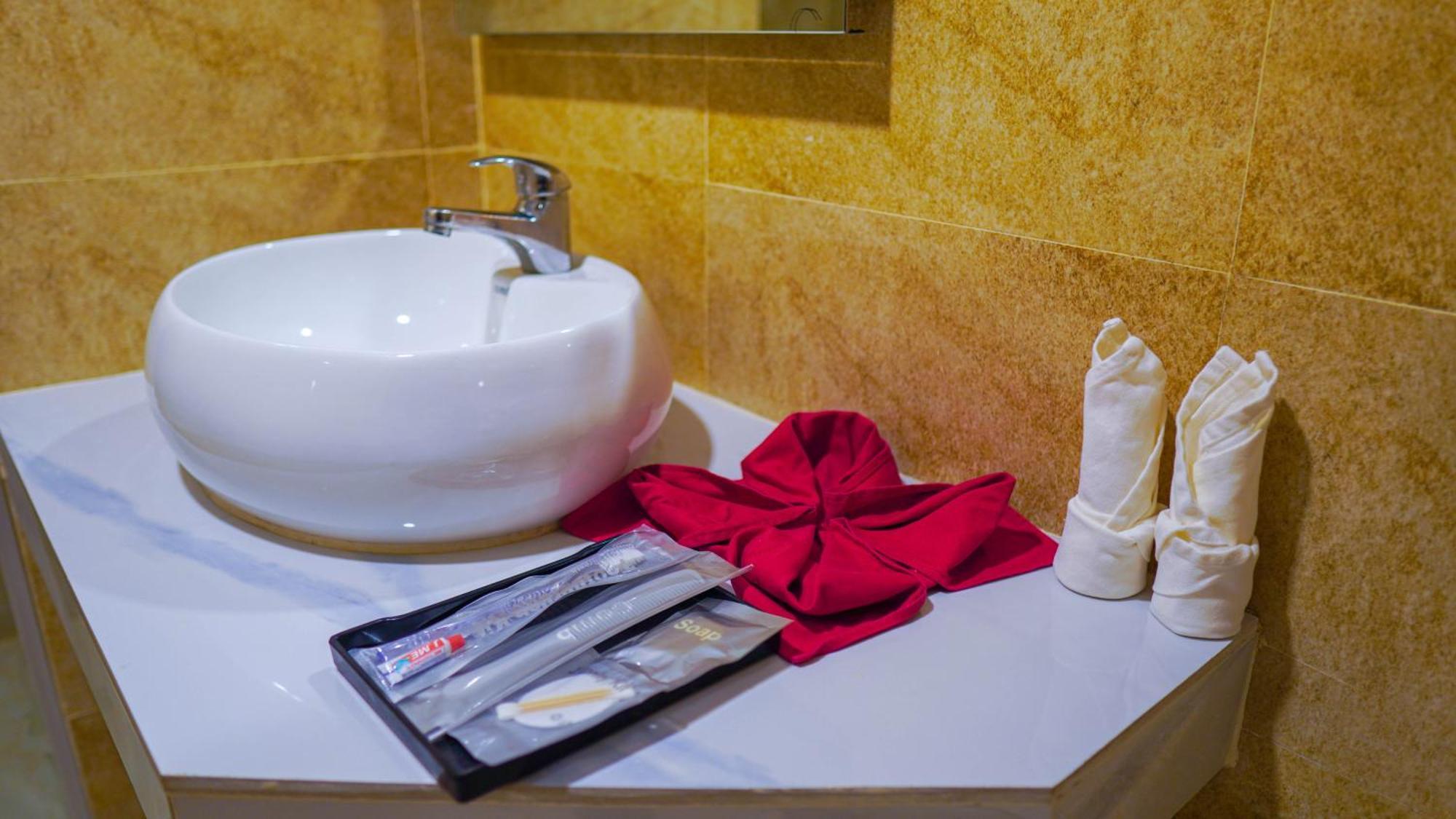 Hotel Grand Vistana Dhaka Esterno foto