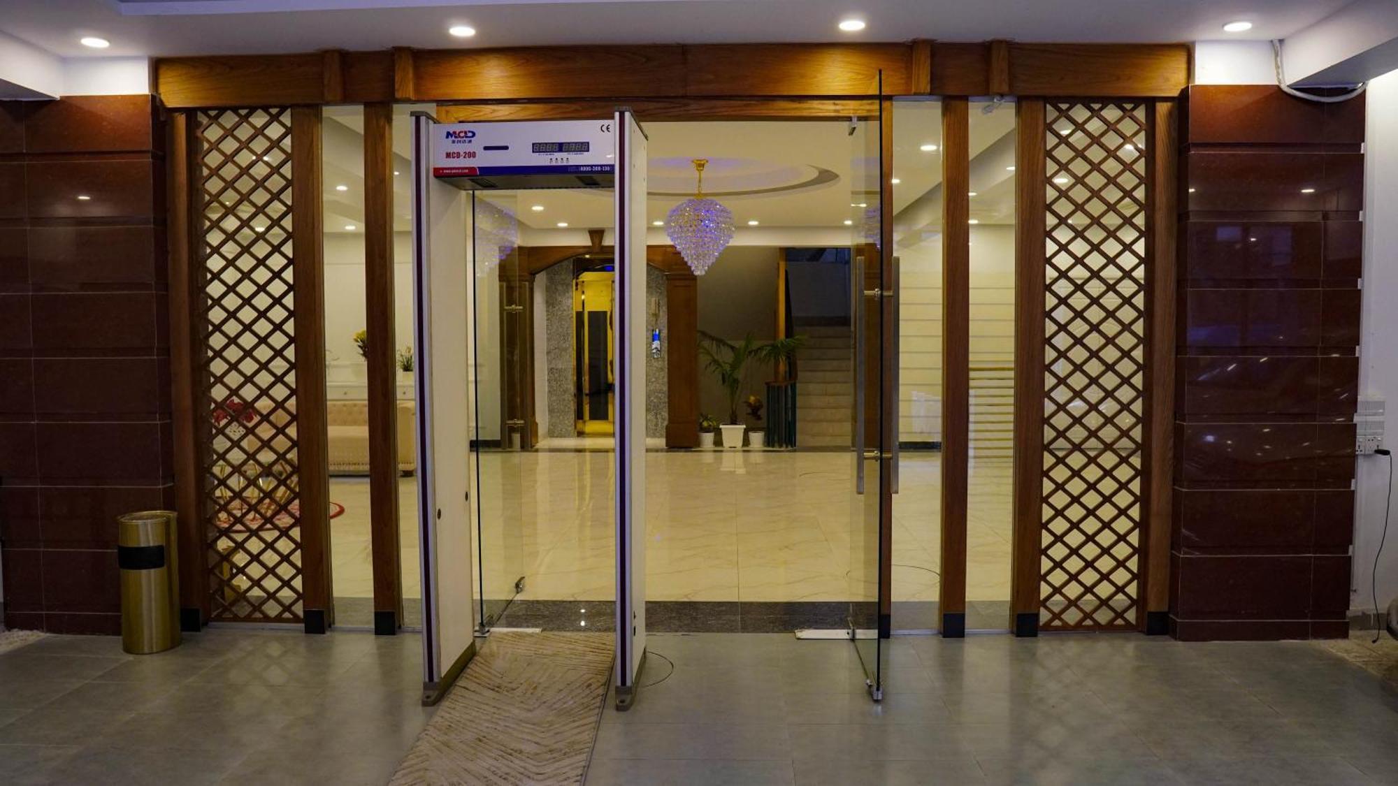 Hotel Grand Vistana Dhaka Esterno foto