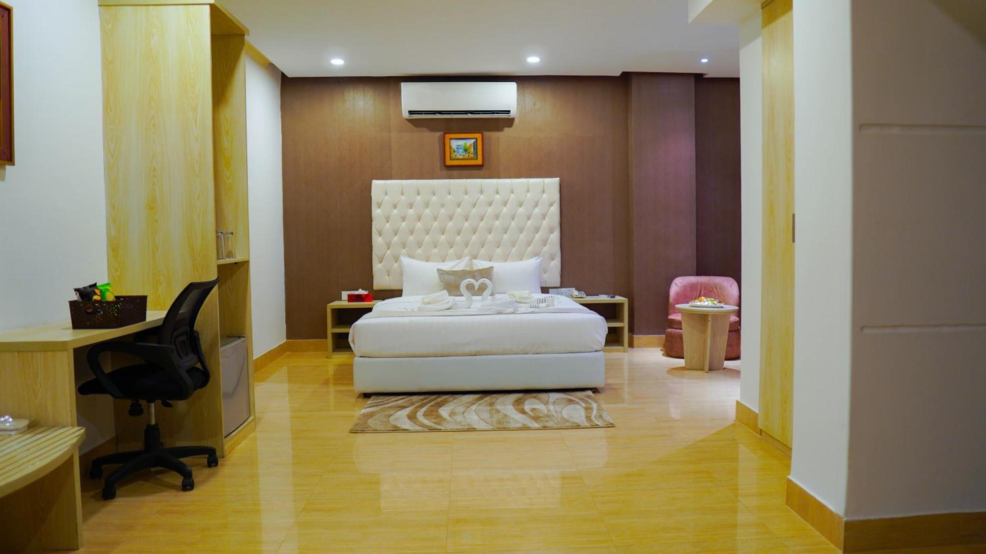 Hotel Grand Vistana Dhaka Esterno foto